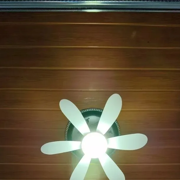 Lampu Kipas Plafon E27 2-in-1, 20 Inch, 15W + Remote — Hannochs Windy Fan